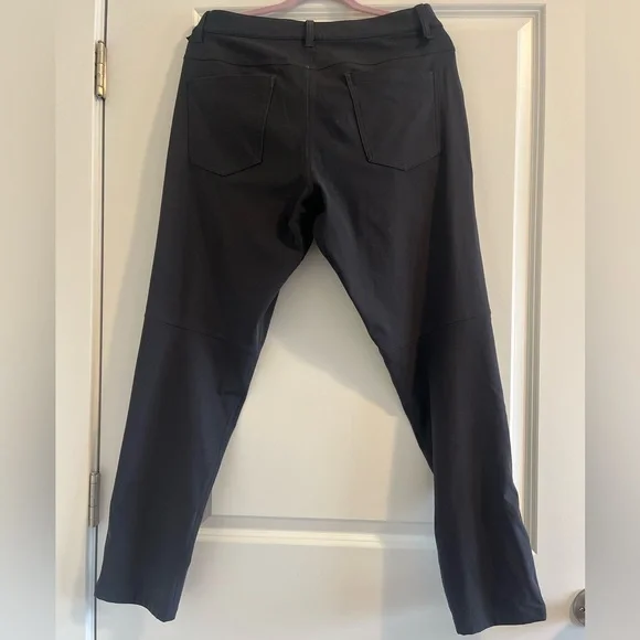 Lululemon ABC 5 Pocket Classic Fit Pants Dark GrayMen’s Size 33